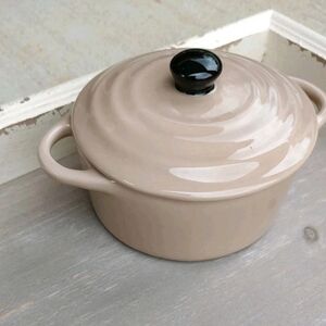 Creative Co-op Beige Stoneware Mini Baker W/Lid, New